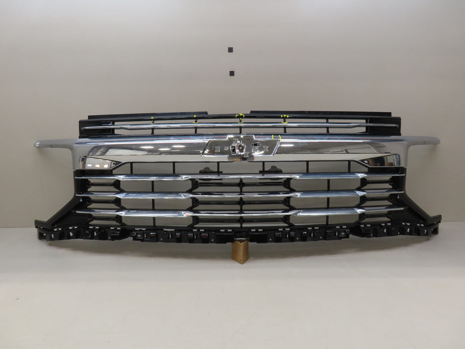 2025 CHEVROLET TAHOE/ SUBURBAN FRONT RADIATOR GRILL GRILLE OEM