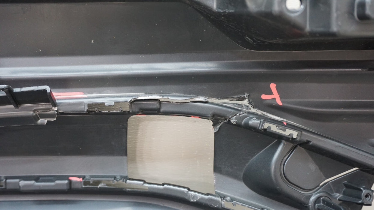 2019-2021 AUDI E-TRON REAR LOWER BUMPER VALANCE COVER OEM 4KE807835 OEM 19 20 21