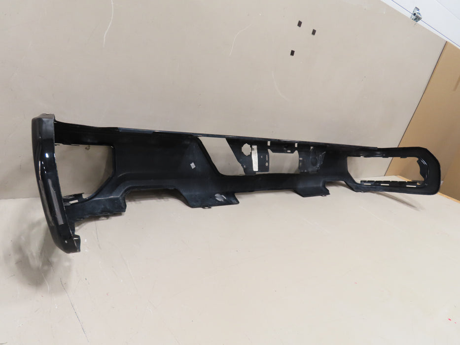 2019-2022 CHVEROLET SILVERADO GMC SIERRA 1500 REAR BUMPER COVER OEM 84520863