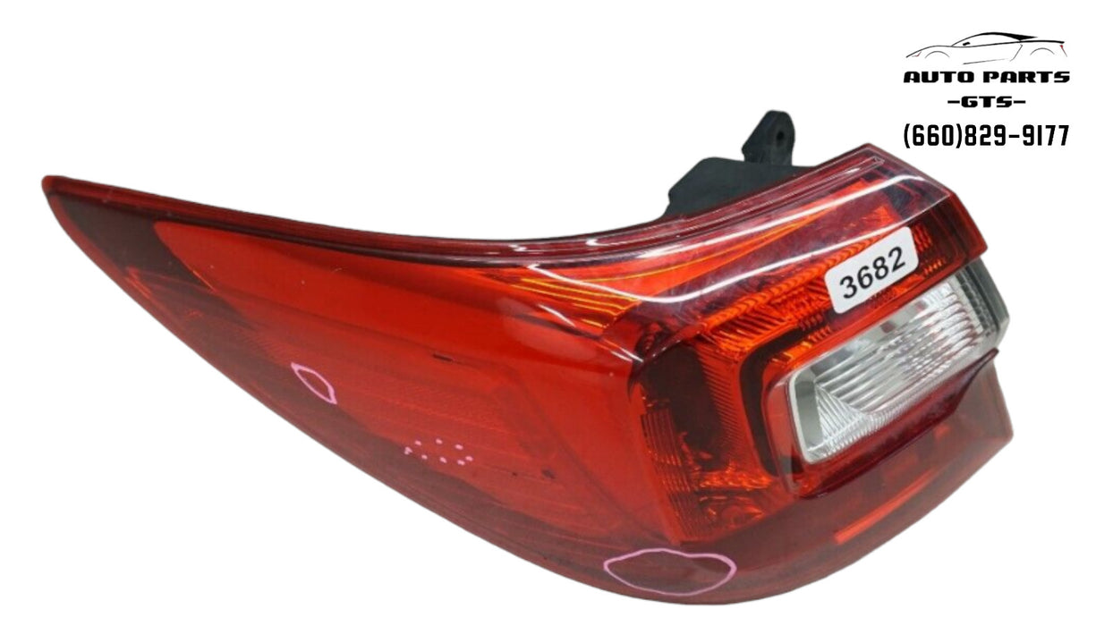 2015-2019 SUBARU OUTBACK REAR LEFT DRIVER SIDE OUTER TAIL LIGHT STOP LAMP OEM