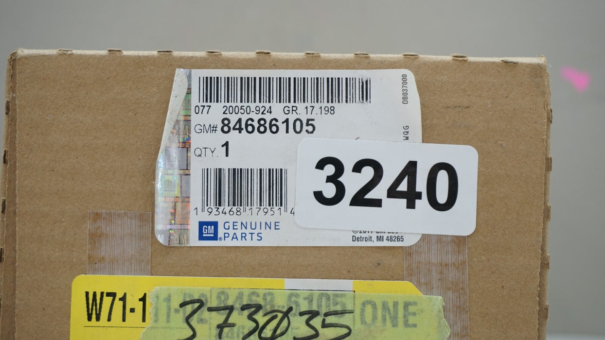 2015-2021 GM ESCALADE SUBURBAN TAHOE YUKON TAILGATE WINDOW LATCH OEM 84686105