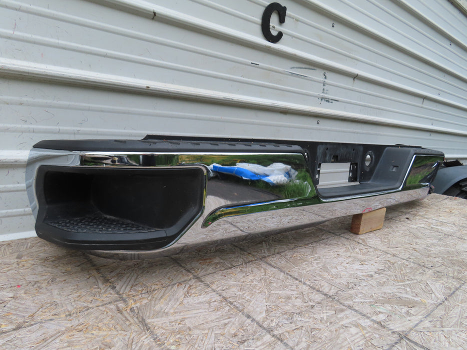 2019-2022 CHEVROLET SILVERADO GMC SIERRA 2500-3500 REAR BUMPER COVER OEM
