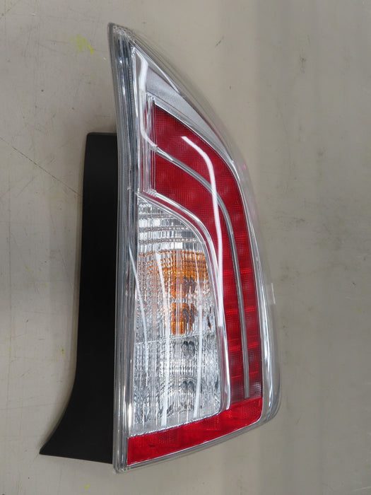 2012-2015 TOYOTA PRIUS REAR RIGHT PASSENGER SIDE TAIL LIGHT LAMP OEM