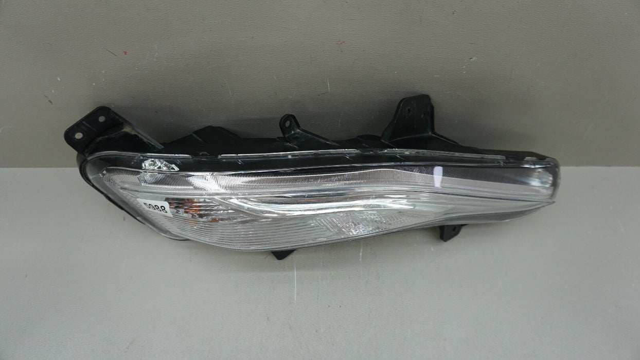2019-2022 CHEVROLET MALIBU FRONT RIGHT PASSENGER SIDE FOG LIGHT OEM 84843549