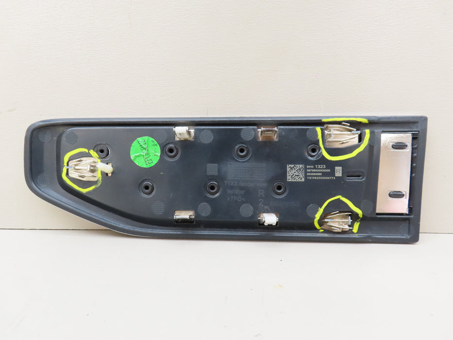 2019-2022 GMC SIERRA 1500 FENDER VENT FRONT RIGHT PASSENGER SIDE OEM 84431323