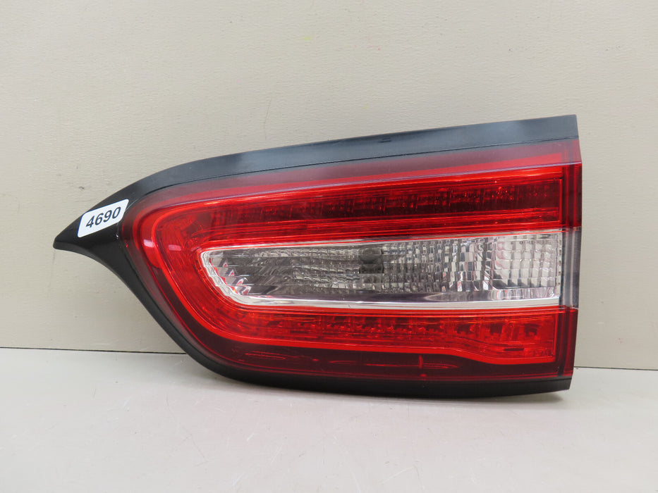 2014-2018 JEEP CHEROKEE REAR RIGHT PASSENGER TAIL LIGHT INNER OEM 68102920AC