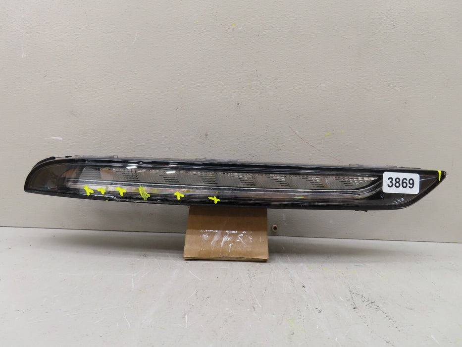 2015-2018 PORSCHE MACAN 95B FRONT RIGHT PASSENGER TURN SIGNAL OEM 95B941182A