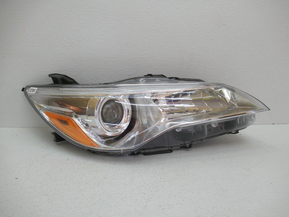 2015-2017 TOYOTA CAMRY FRONT RIGHT PASSENGER SIDE HEADLIGHT OEM 2701
