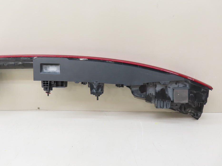 2019-2021 AUDI E-TRON REAR CENTER TRUNK TAIL LIGHT OEM