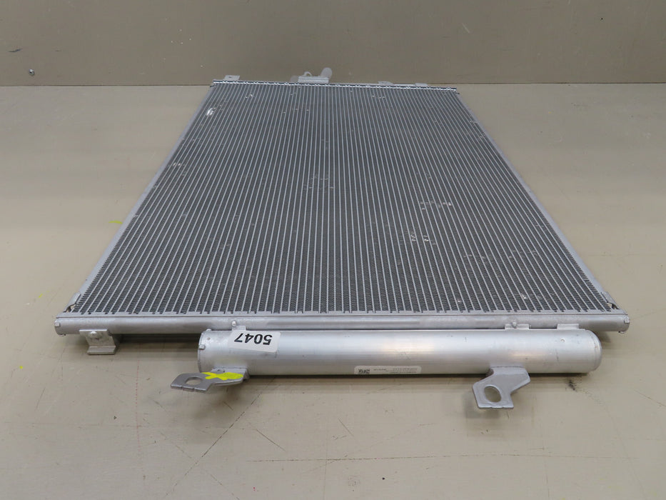 2019-2022 JEEP CHEROKEE FRONT A/C AIR CONDITIONING CONDENSER 68399028AB OEM