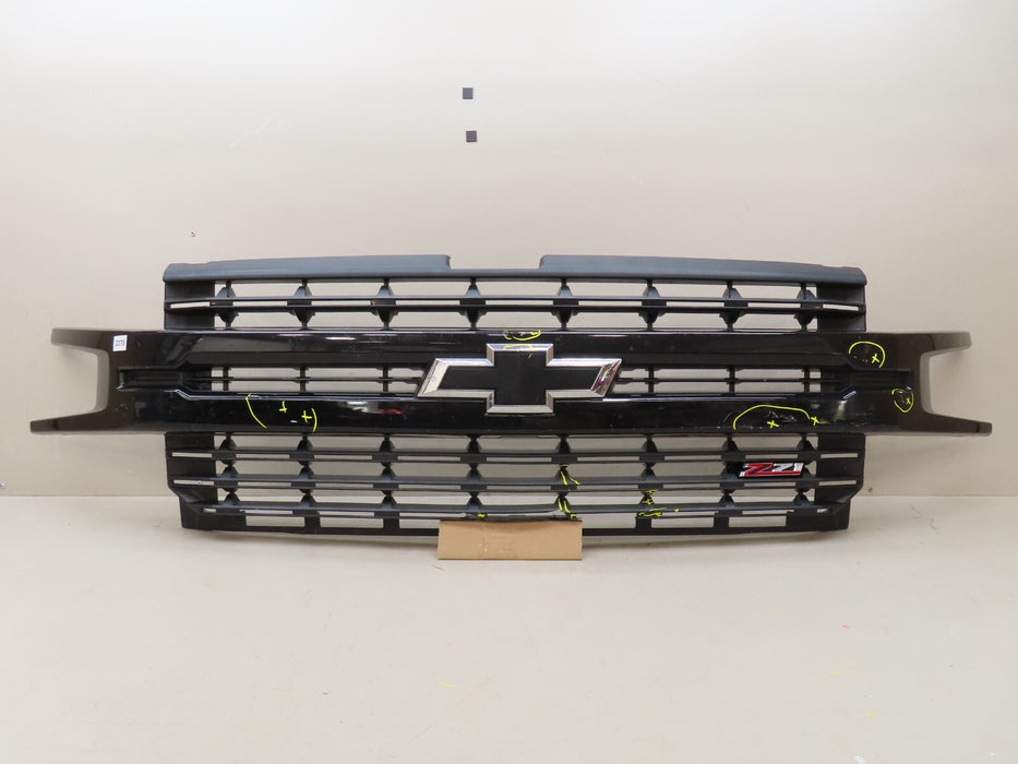 2019-2021 CHEVROLET SILVERADO 1500 Z71 FRONT GRILLE W/ BADGE EMBLEM OEM 84128450