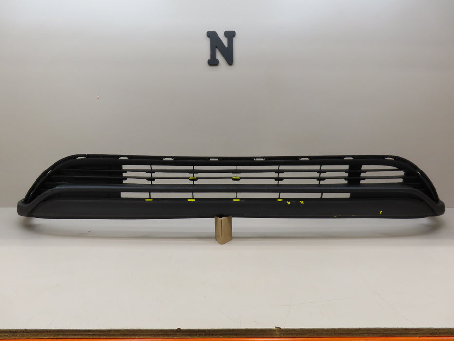 2020 2021 TOYOTA HIGHLANDER FRONT LOWER BUMPER COVER VALANCE OEM 52129-0E070