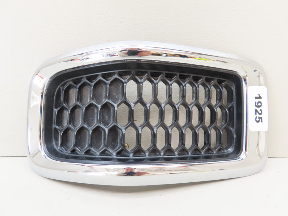 2014-2018 JEEP CHEROKEE FRONT RADIATOR GRILL GRILLE INSERT #2 OEM