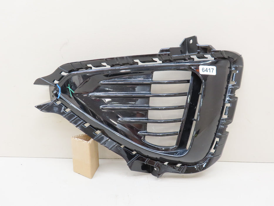2018 2019 HYUNDAI SONATA FRONT RIGHT PASSENGER SIDE FOG LIGHT COVER OEM