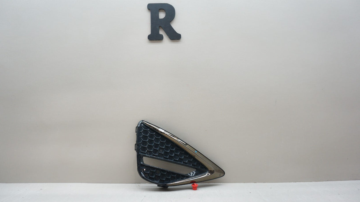 2019-2022 ACURA ILX FRONT RIGHT SIDE FOG LIGHT TRIM COVER OEM 71107-T3R-A3