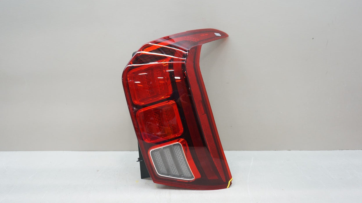 2020-2025 HYUNDAI PALISADE REAR RIGHT PASSENGER SIDE TAIL LIGHT OEM