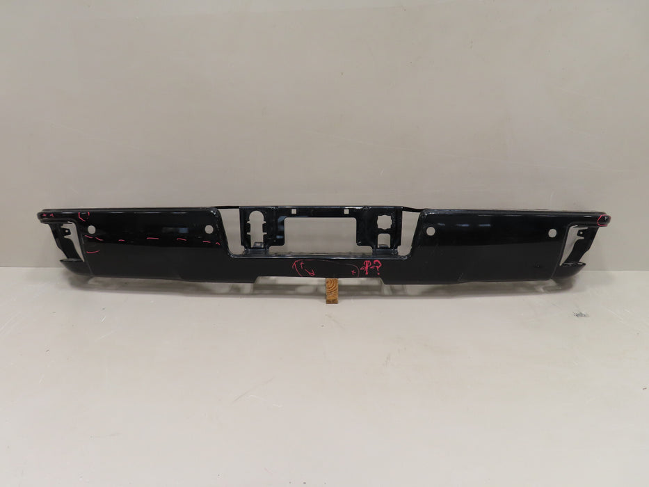 2014 2015 2016 2017 2018 CHEVROLET SILVERADO GMC SIERRA REAR METAL BUMPER OEM