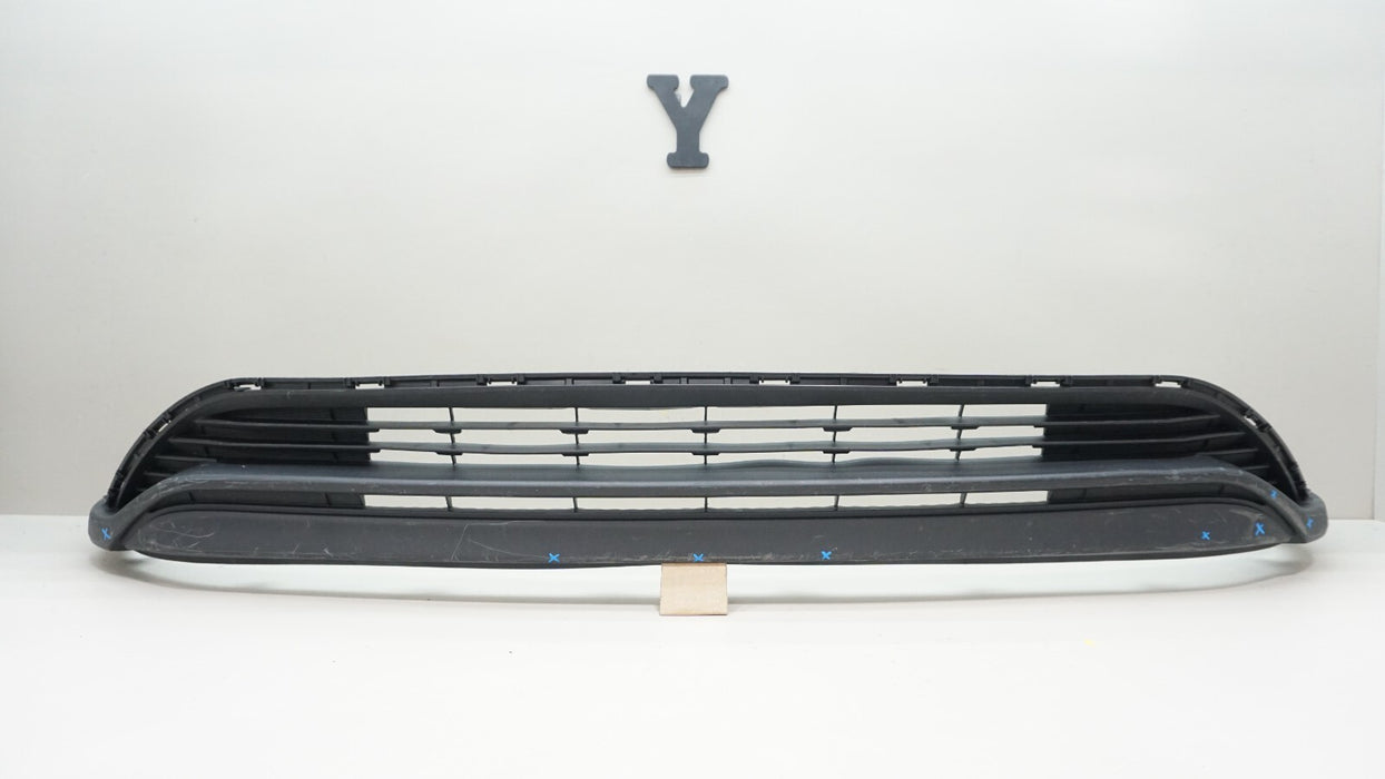 2020-2023 TOYOTA HIGHLANDER FRONT BUMPER LOWER VALANCE COVER 52129-0E190 OEM