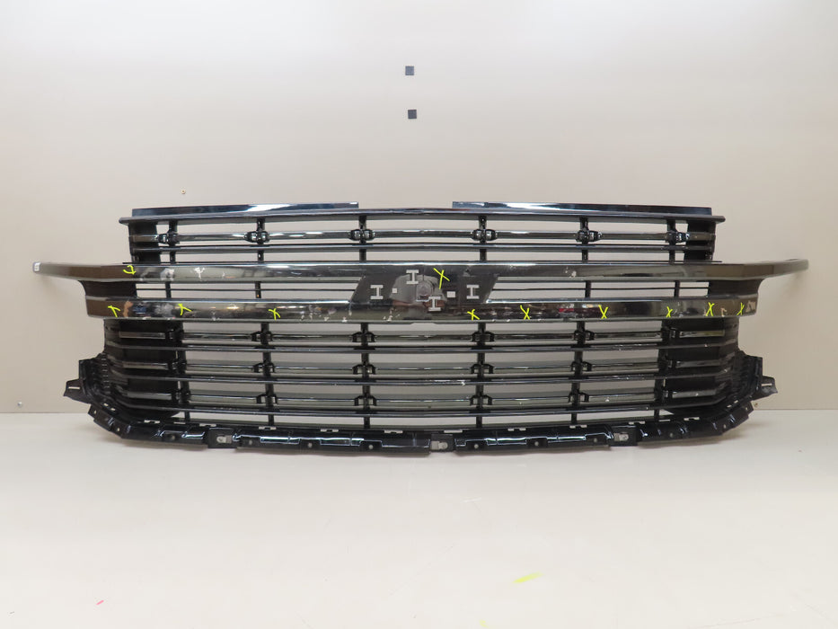 2021 2022 CHEVROLET TAHOE SUBURBAN LT/RST FRONT RADIATOR GRILLE GRILL OEM