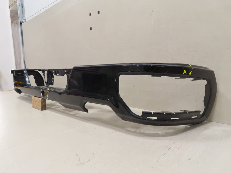 2019-2022 CHVEROLET SILVERADO GMC SIERRA 1500 REAR BUMPER COVER OEM 84520863
