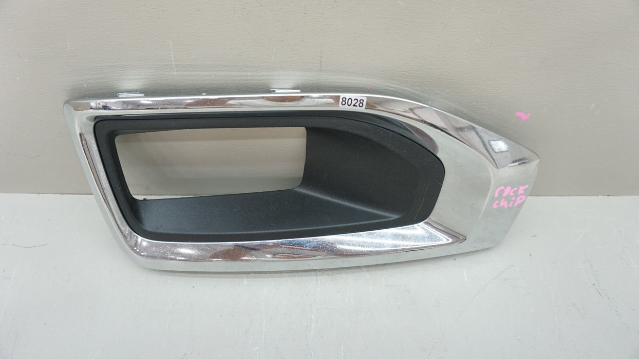 2015-2020 GMC YUKON FRONT RIGHT PASSENGER SIDE FOG LAMP BEZEL TRIM OEM 22936427