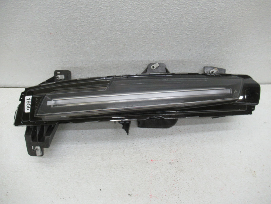 2021 CADILLAC ESCALADE PASSENGER SIDE DRL DAYTIME RUNNING FOG LIGHT LAMP OEM