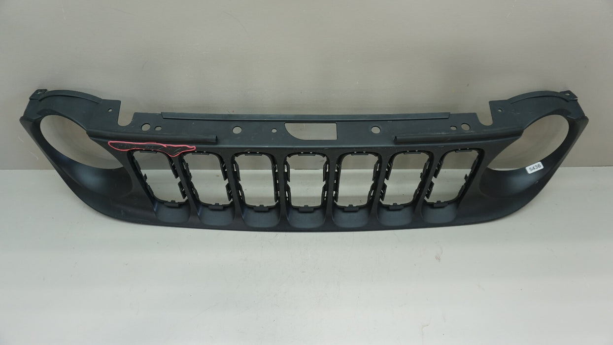 2015-2018 JEEP RENEGADE FRONT BUMPER CENTER GRILL GRILLE OEM 735587825