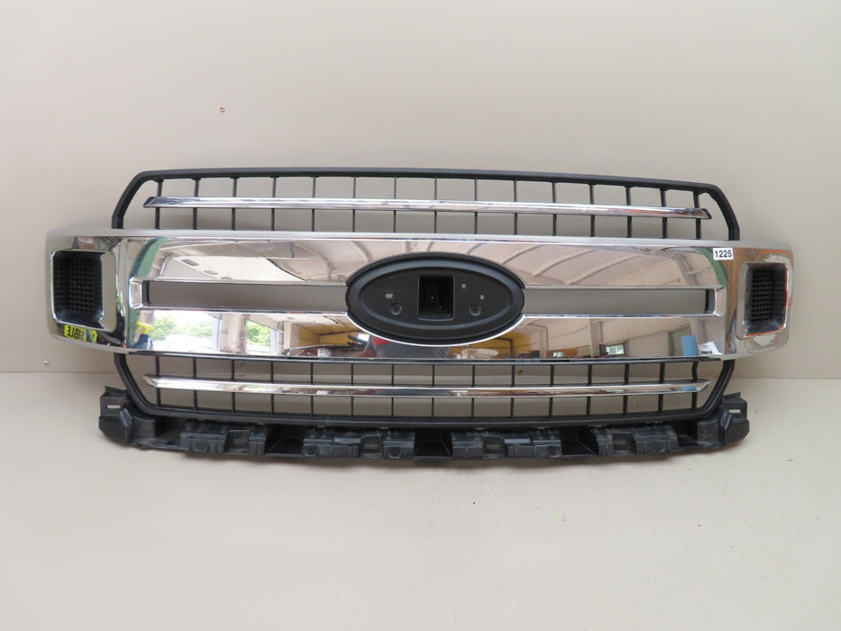 2018-2020 FORD F-150 FRONT BUMPER PLASTIC SHELL COVER LID GRILL CHROME OEM