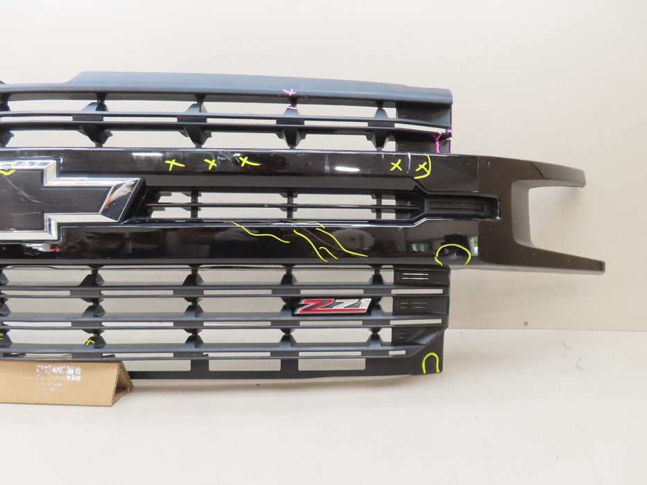 2019-2021 CHEVROLET SILVERADO 1500 Z71 FRONT GRILLE W/ EMBLEM BADGE OEM 84128450