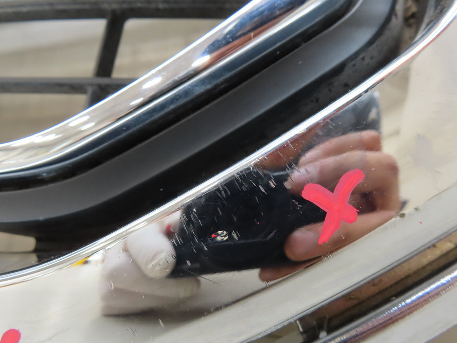 2015-2020 GMC YUKON FRONT UPPER GRILLE GRILL OEM