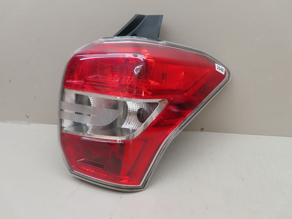 2014 2015 2016 SUBARU FORESTER REAR RIGHT TAILLIGHT LAMP OEM