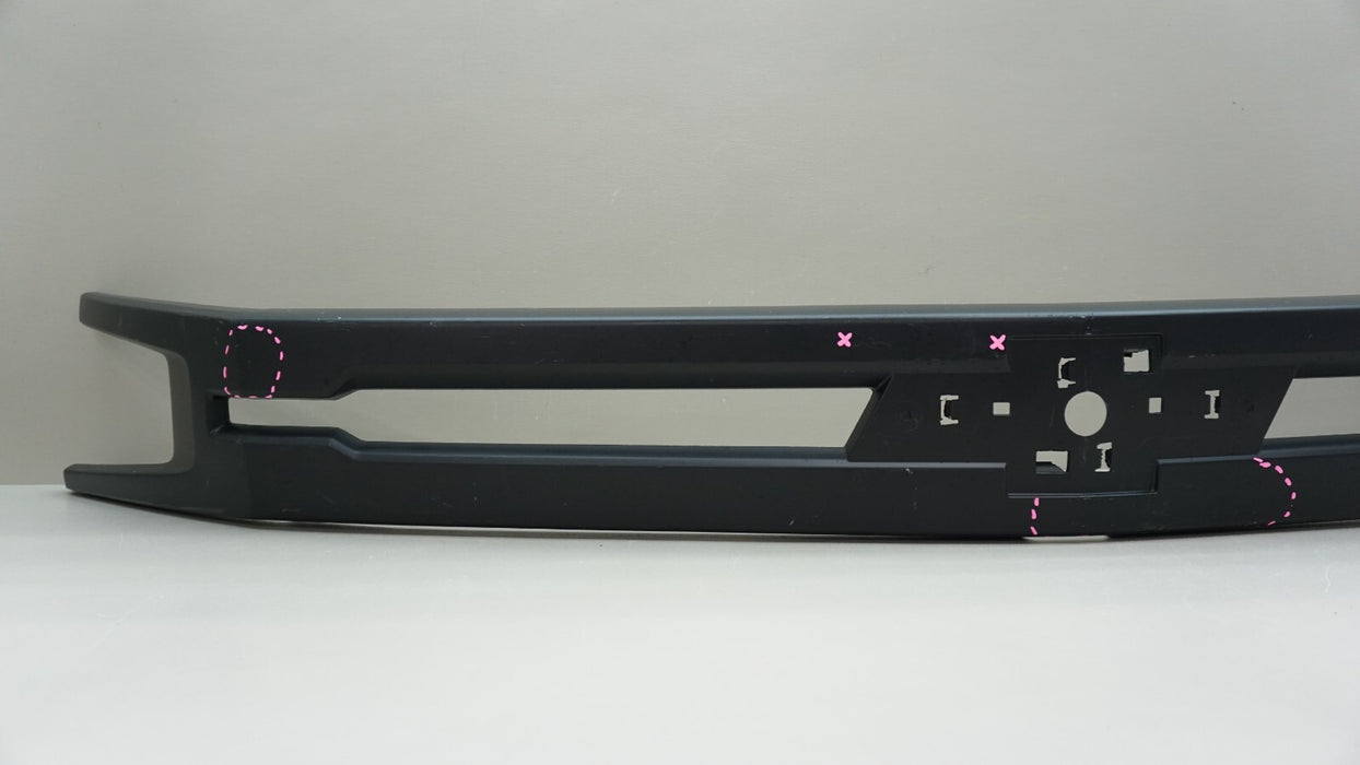 2019-2021 CHEVROLET SILVERADO 1500 FRONT CENTER GRILLE TRIM 84218458 OEM 2020