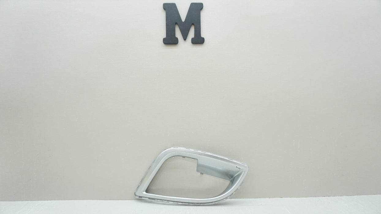 2010-2016 BUICK REGAL FRONT RIGHT FOG LIGHT TRIM COVER OEM 13267844