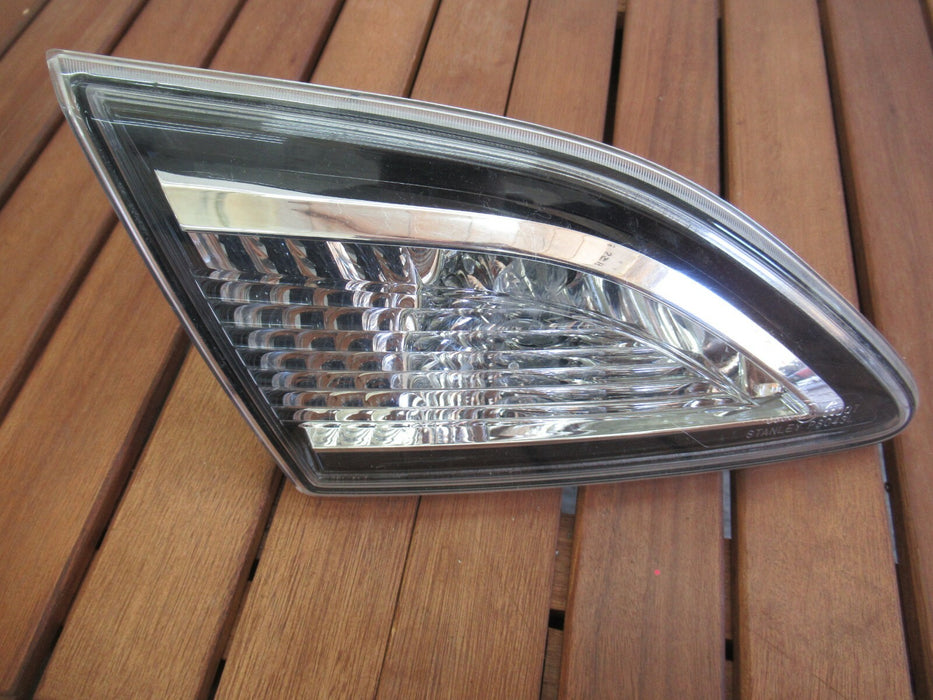 2010-2013 MAZDA 3 REAR LEFT DRIVER SIDE TAIL LIGHT STOP BRAKE HALOGEN LAMP OEM