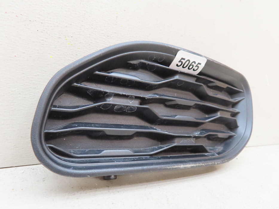 2019-2021 DODGE RAM 1500 FRONT RIGHT PASSENGER TOW HOOK BEZEL COVER OEM