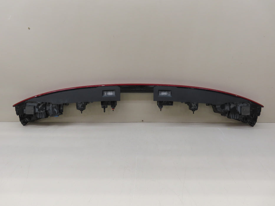 2019-2021 AUDI E-TRON REAR CENTER TRUNK TAIL LIGHT OEM
