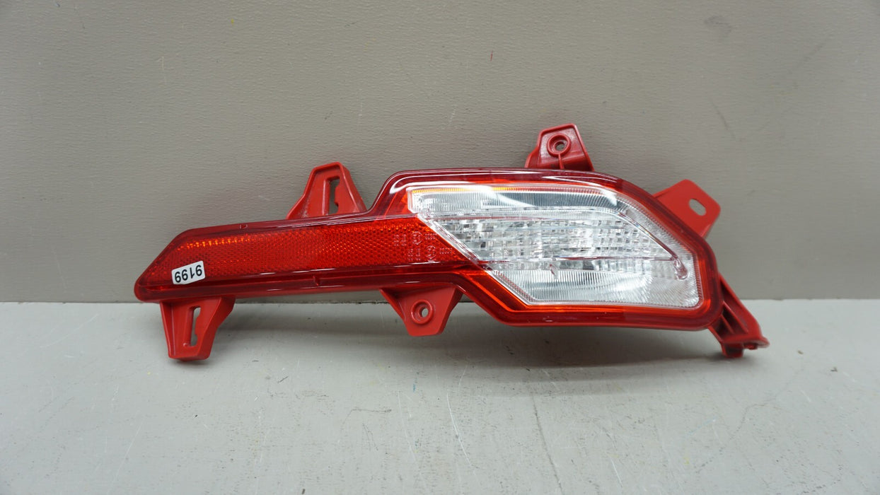 2020-2023 HYUNDAI SONATA REAR RIGHT PASSENGER SIDE BACKUP REVERSE LIGHT OEM
