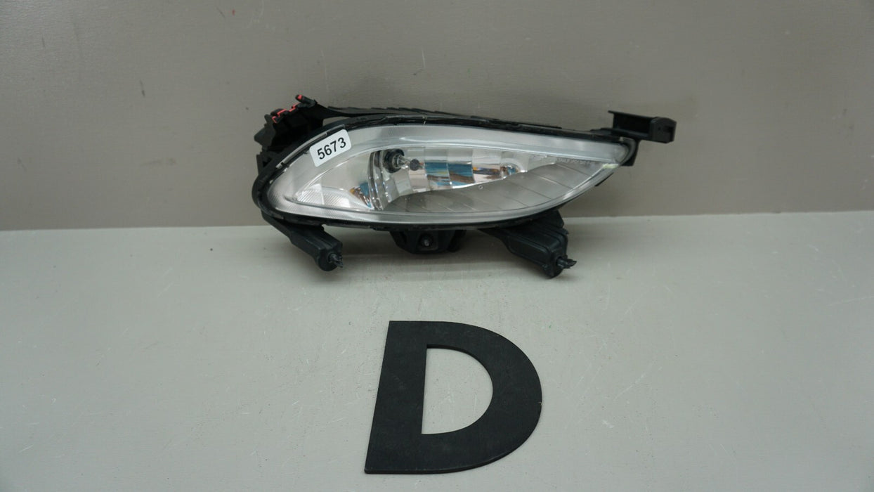 2011-2014 HYUNDAI SONATA RIGHT PASSENGER SIDE FOG LIGHT OEM 92202-3S/3Q