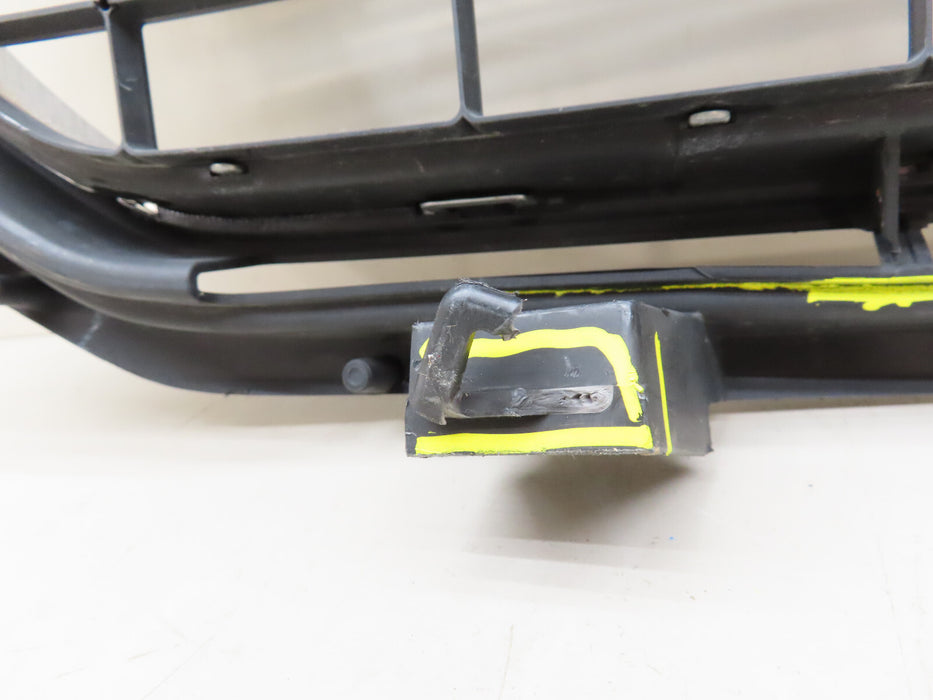 2015-2020 GMC YUKON XL FRONT RADIATOR GRILLE GRILL  OEM