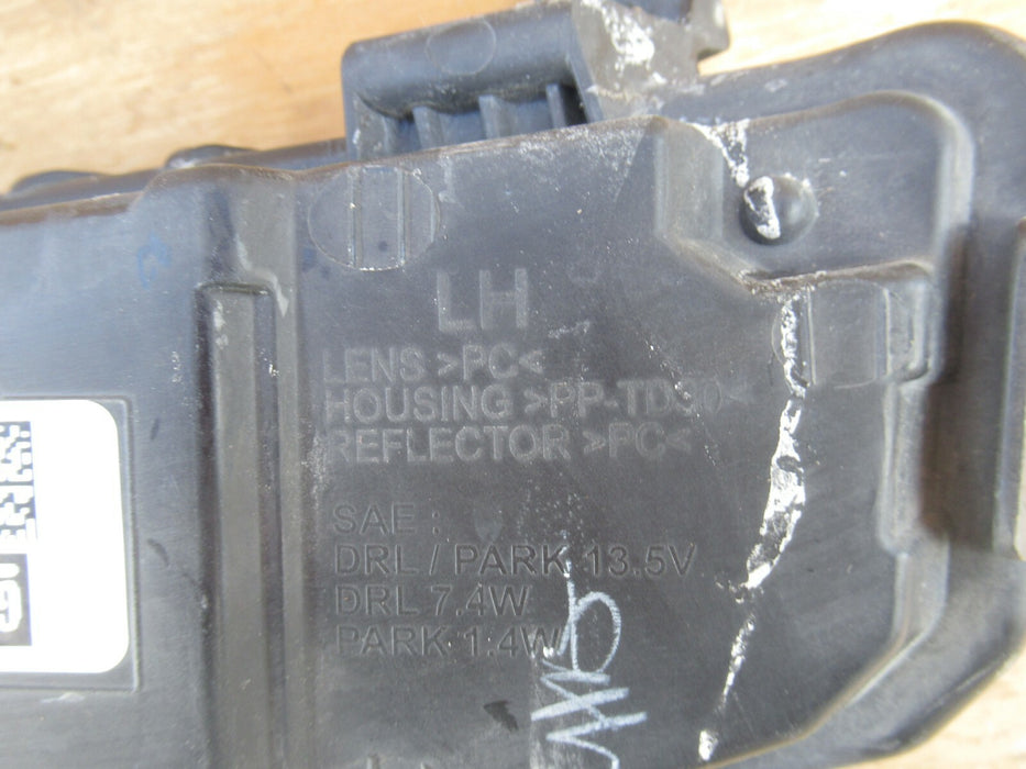 2016 - 2018 CHEVROLET MALIBU FRONT DRIVER SIDE FOG LIGHT LAMP LENS LED 16 17 OEM