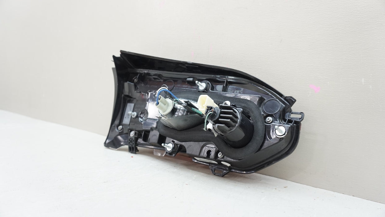 2019-2021 TOYOTA RAV4 REAR RH RIGHT PASSENGER SIDE INNER TAIL LIGHT OEM