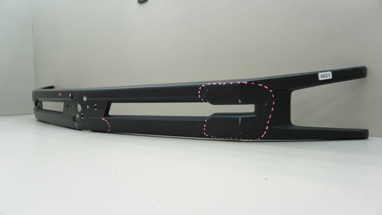 2019-2021 CHEVROLET SILVERADO 1500 FRONT CENTER GRILLE TRIM 84218458 OEM 2020