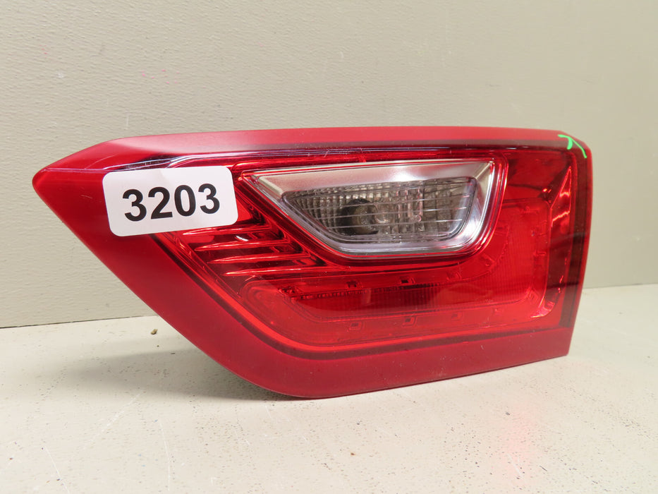 2016 - 2021 CHEVROLET MALIBU REAR RIGHT RH INNER TAILLIGHT LAMP OEM