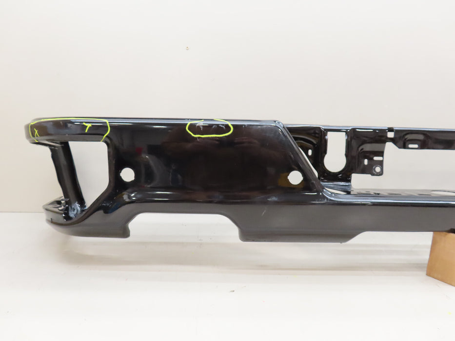2019-2022 CHVEROLET SILVERADO GMC SIERRA 1500 REAR BUMPER METAL OEM