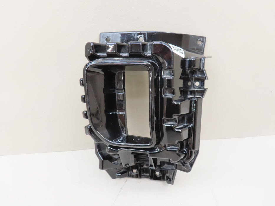 2024 2025 CHEVROLET SILVERADO 2500 3500 LEFT DRIVER FOG LIGHT BEZEL OEM