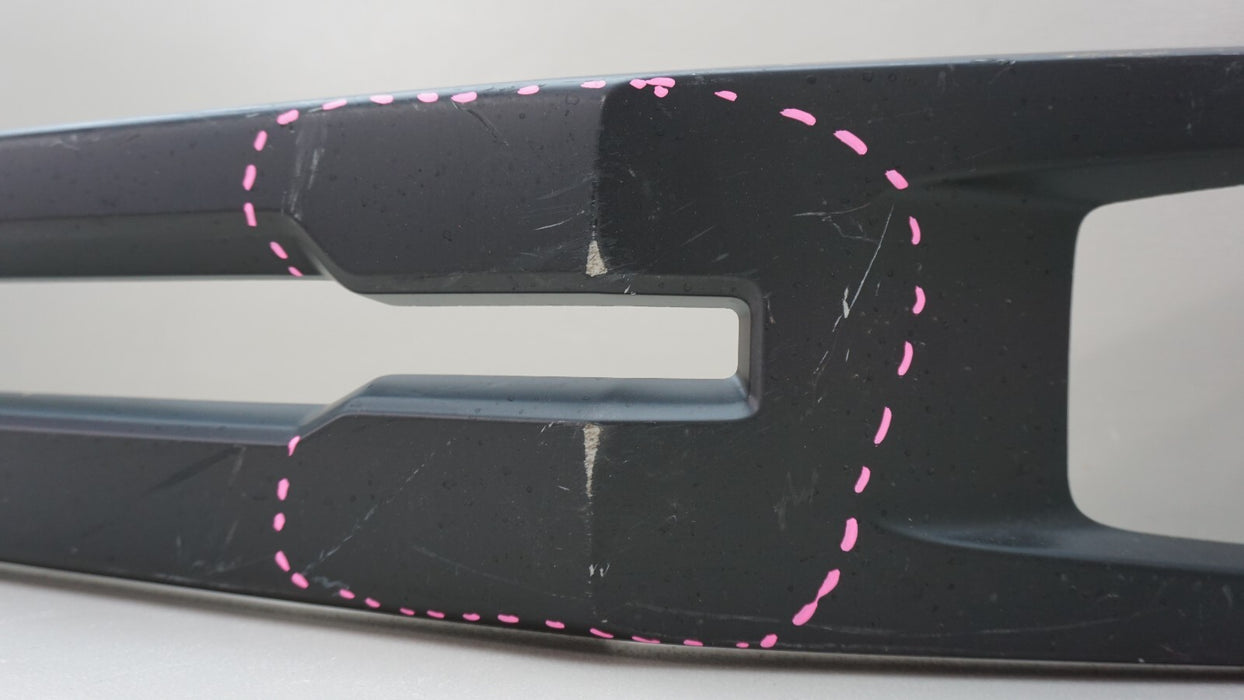 2019-2021 CHEVROLET SILVERADO 1500 FRONT CENTER GRILLE TRIM 84218458 OEM 2020