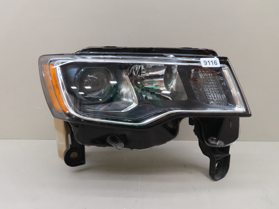 2017-2022 JEEP GRAND CHEROKEE FRONT RIGHT PASSENGER HEADLIGHT HALOGEN OEM
