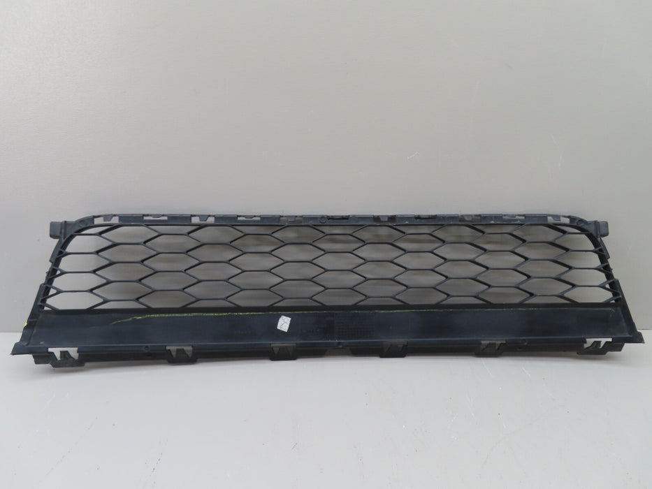 2016-2018 FORD EXPLORER FRONT BUMPER CENTER LOWER GRILLE GRILL BLACK OEM