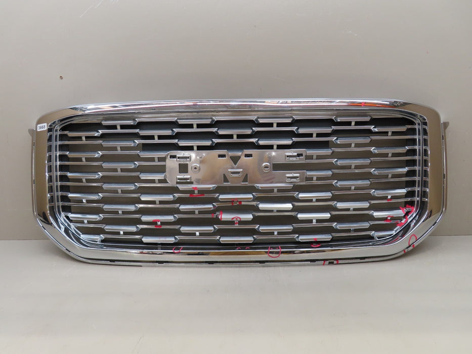 2018-2020 GMC YUKON XL DENALI FRONT UPPER BUMPER GRILLE GRILL OEM 84722260