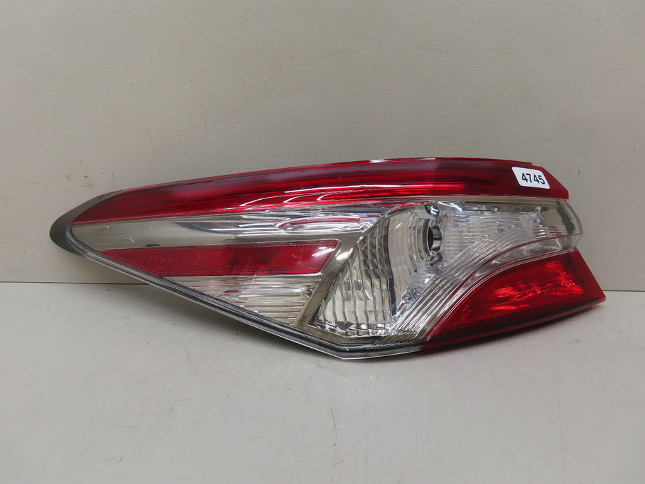 2018-2020 TOYOTA CAMRY REAR LEFT DRIVER SIDE TAILLIGHT LAMP AFTERMARKET